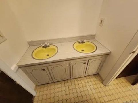 Tiny photo for 9 Woodland Avenue #APT B, Bloomfield, CT 06002 (MLS # 24135187)
