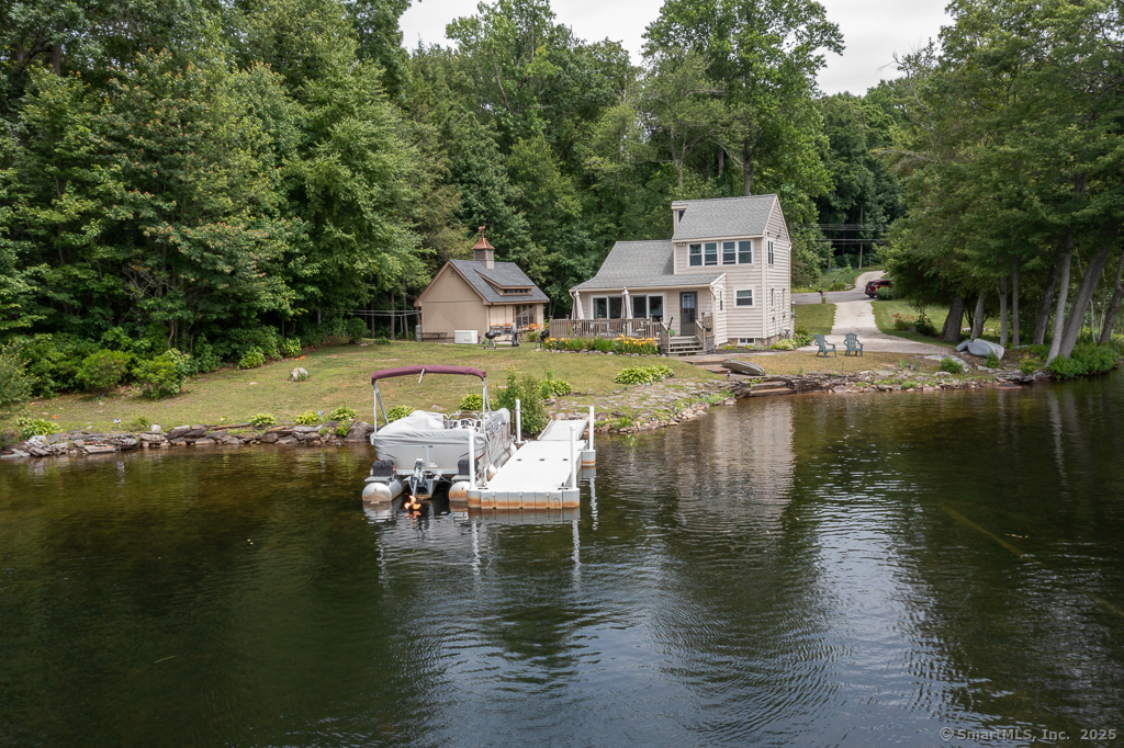 6 Deepwood Drive