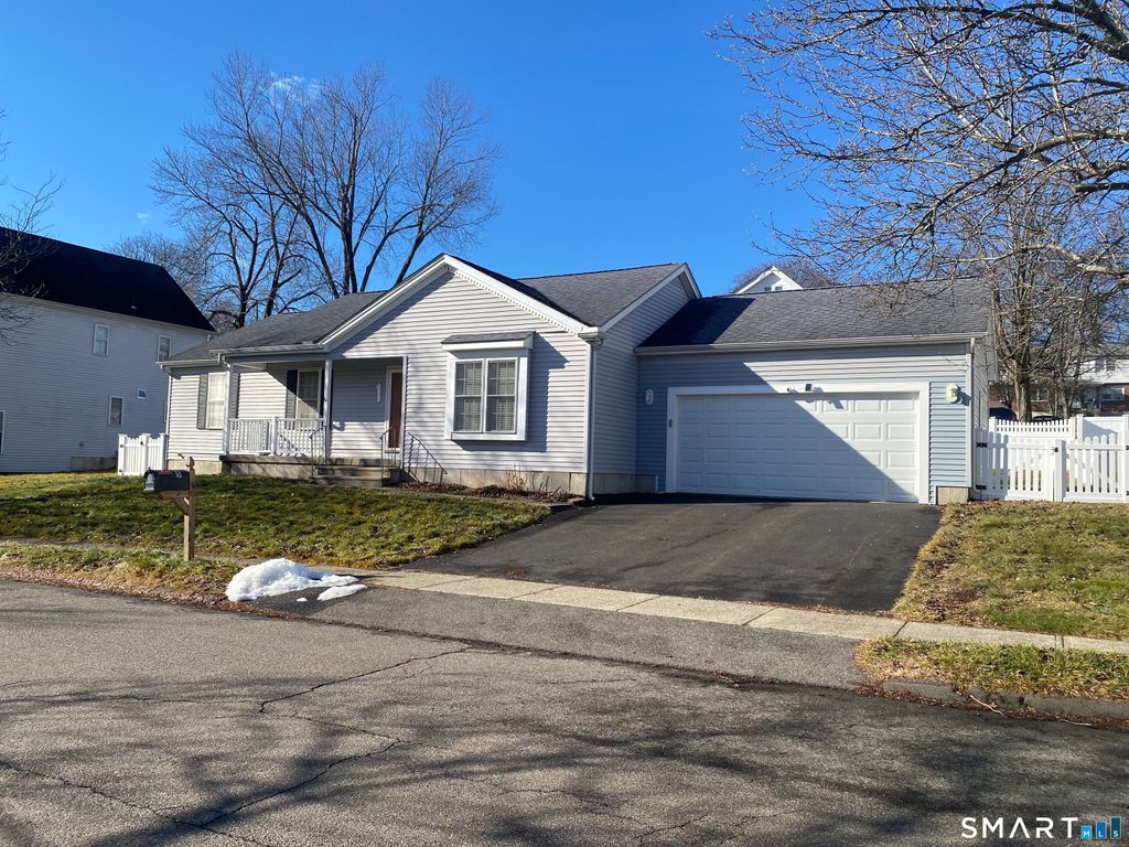 Photo of 5 Lendler Lane, Wallingford, CT 06492 (MLS # 24148611)