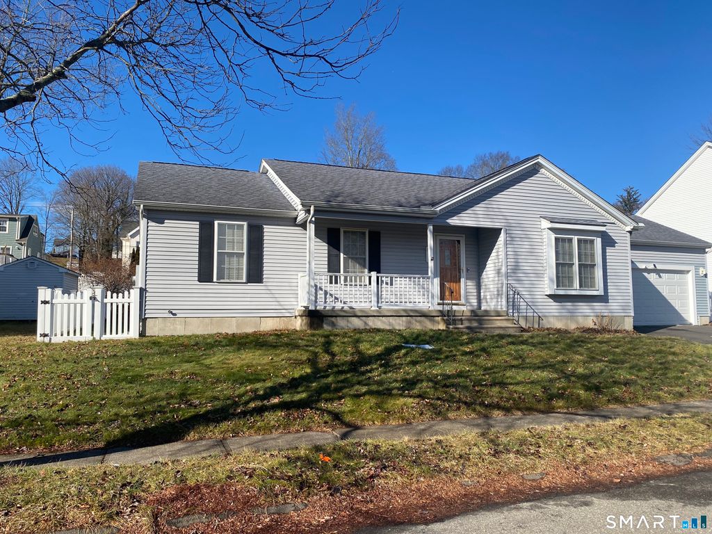 Photo of 5 Lendler Lane, Wallingford, CT 06492 (MLS # 24148611)