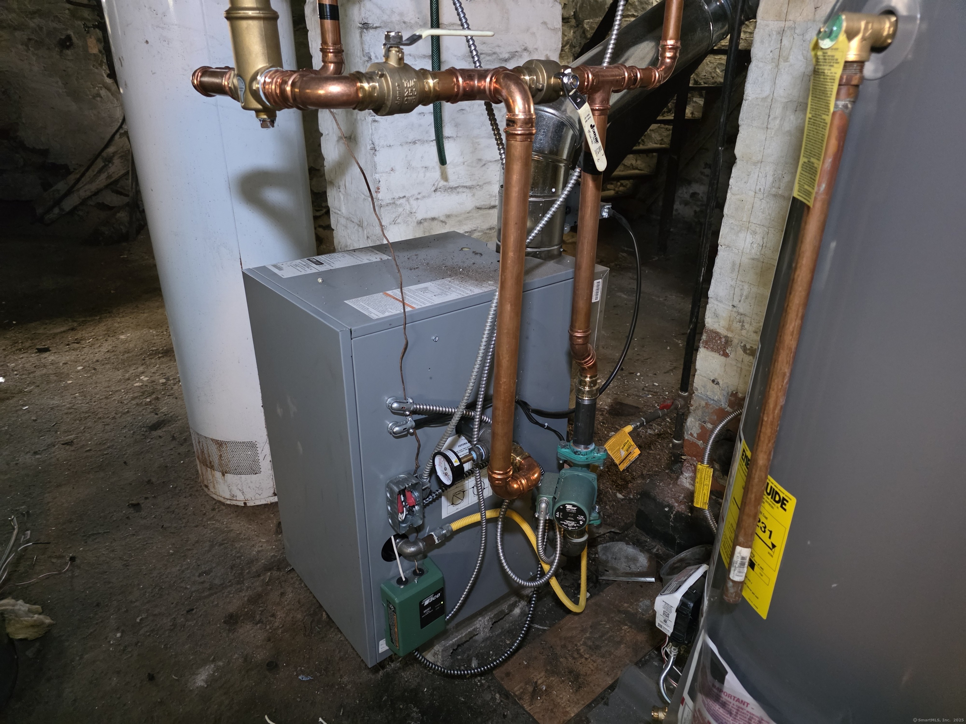 Bridgeport, Connecticut 06608, United States, 3 Bedrooms Bedrooms, ,2 BathroomsBathrooms,Residential,Active,162856