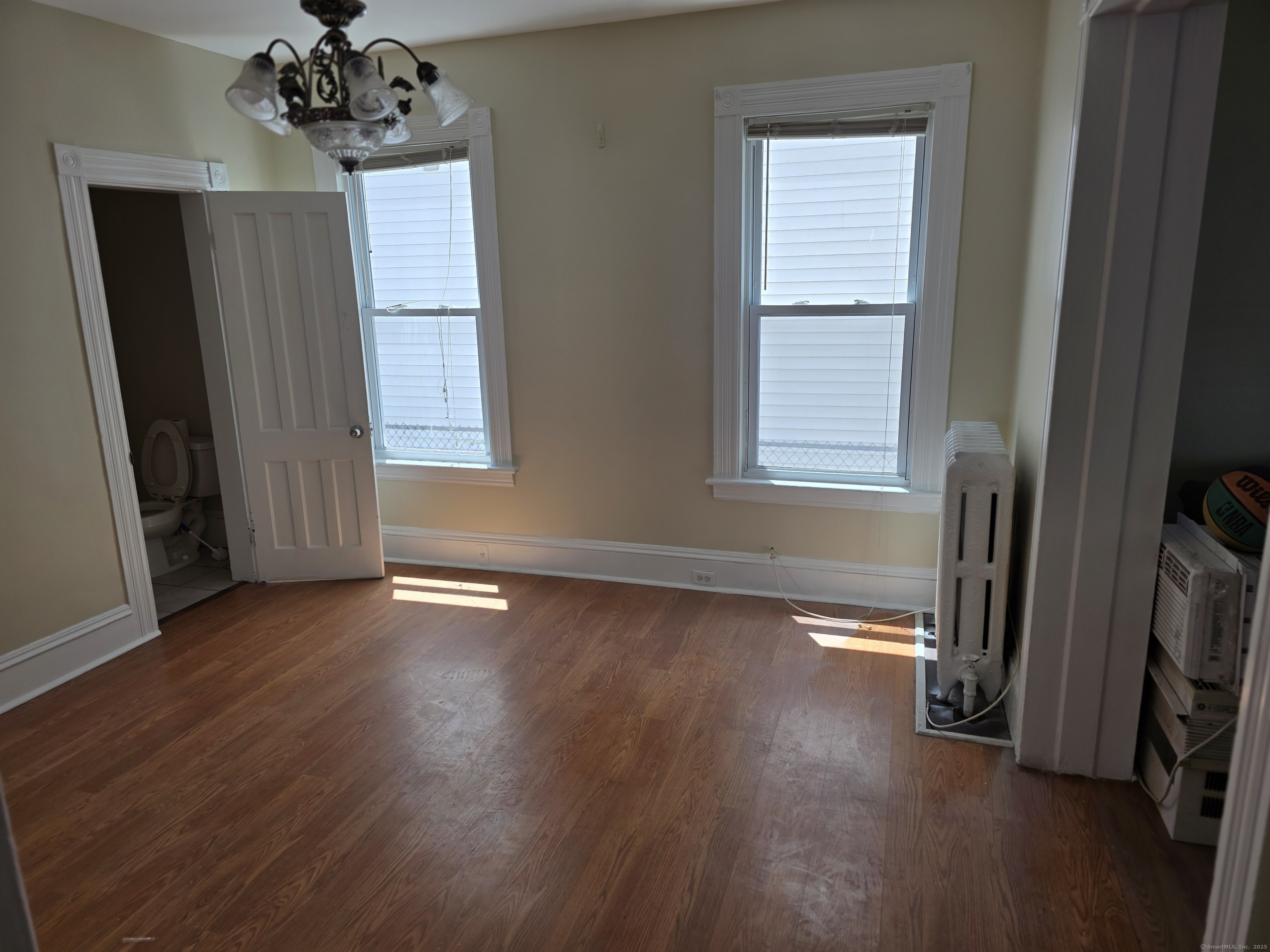 Bridgeport, Connecticut 06608, United States, 3 Bedrooms Bedrooms, ,2 BathroomsBathrooms,Residential,Active,162856