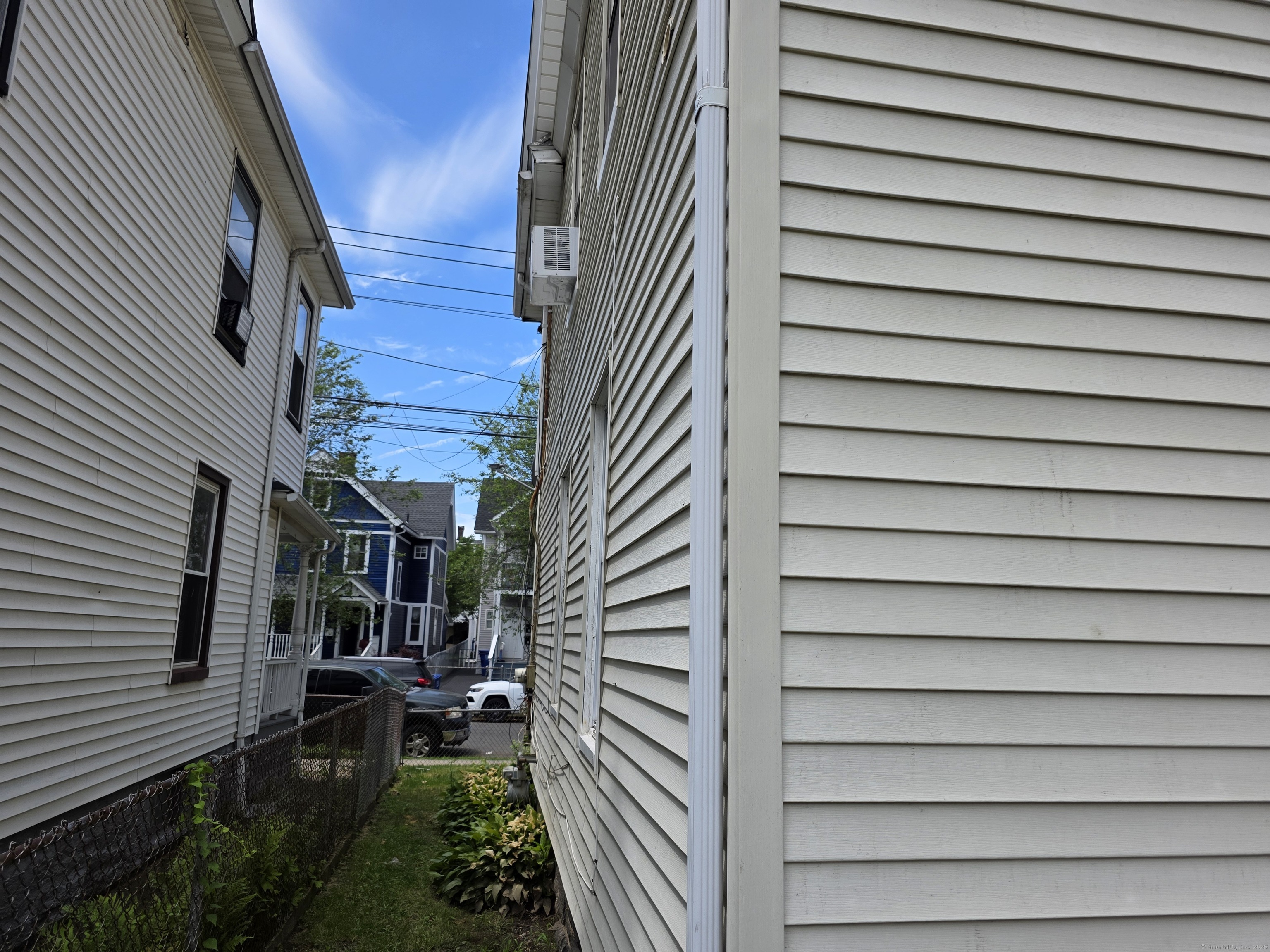 Bridgeport, Connecticut 06608, United States, 3 Bedrooms Bedrooms, ,2 BathroomsBathrooms,Residential,Active,162856