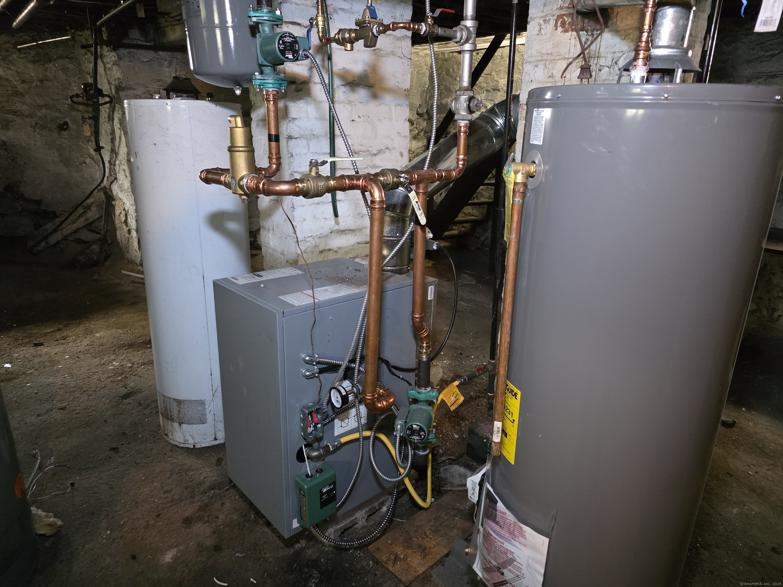 Bridgeport, Connecticut 06608, United States, 3 Bedrooms Bedrooms, ,2 BathroomsBathrooms,Residential,Active,162856