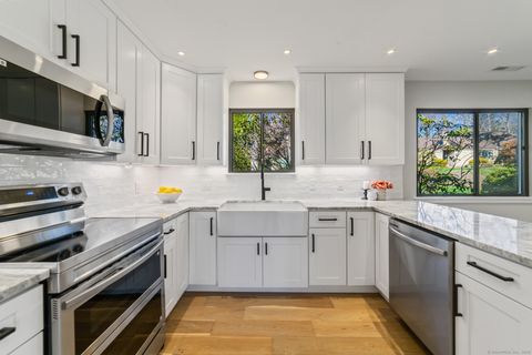 106 Heritage Village A Southbury CT 06488
