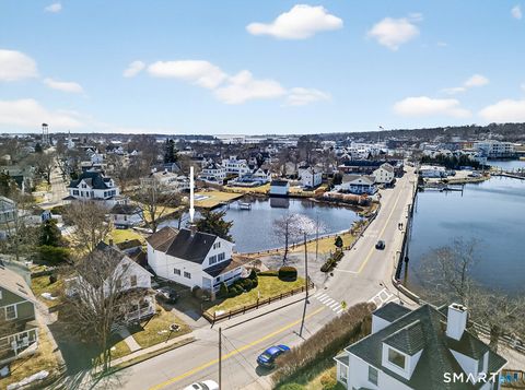 40 Holmes Street Stonington CT 06355