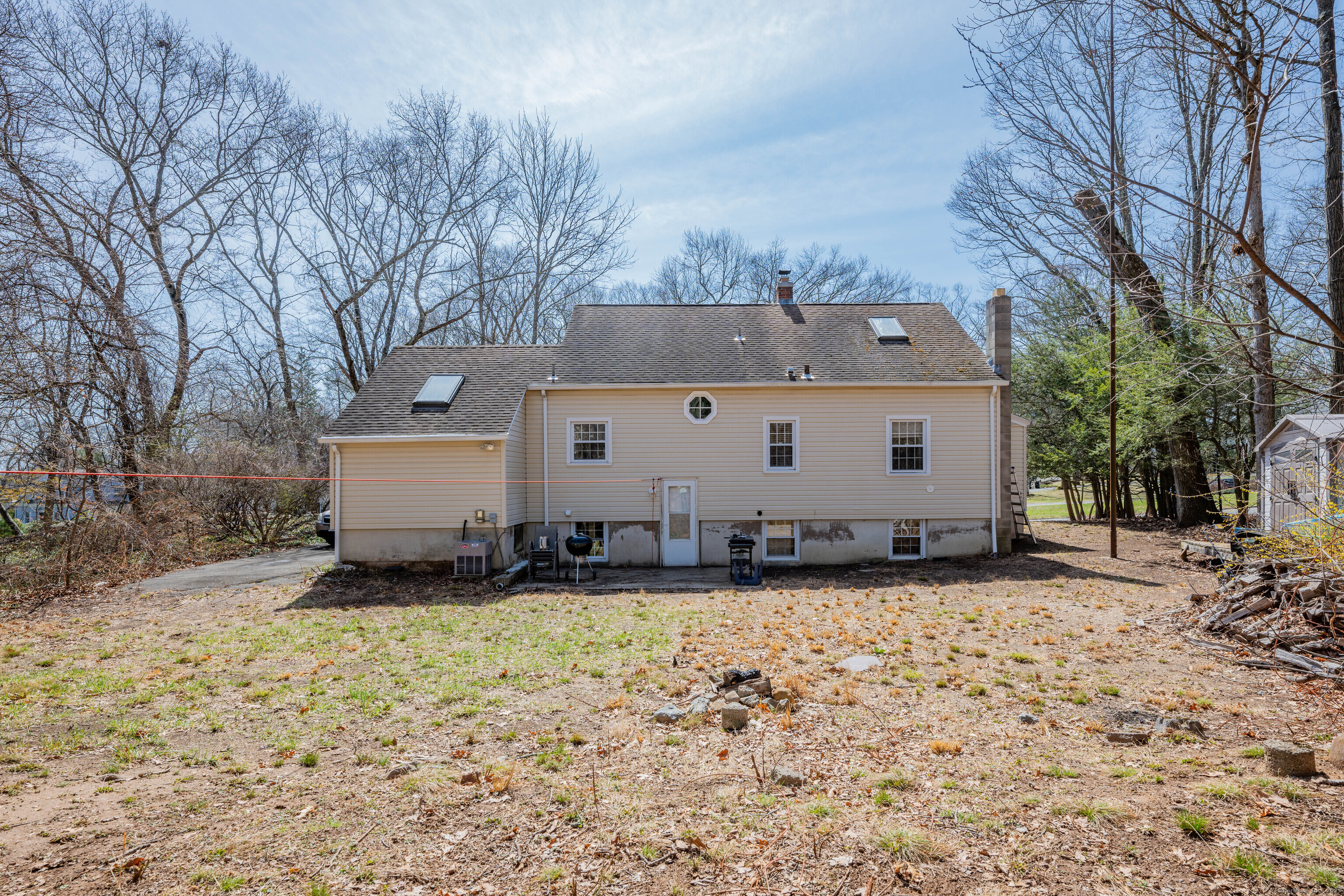 7 N Forest Circle, West Haven, Connecticut image 22