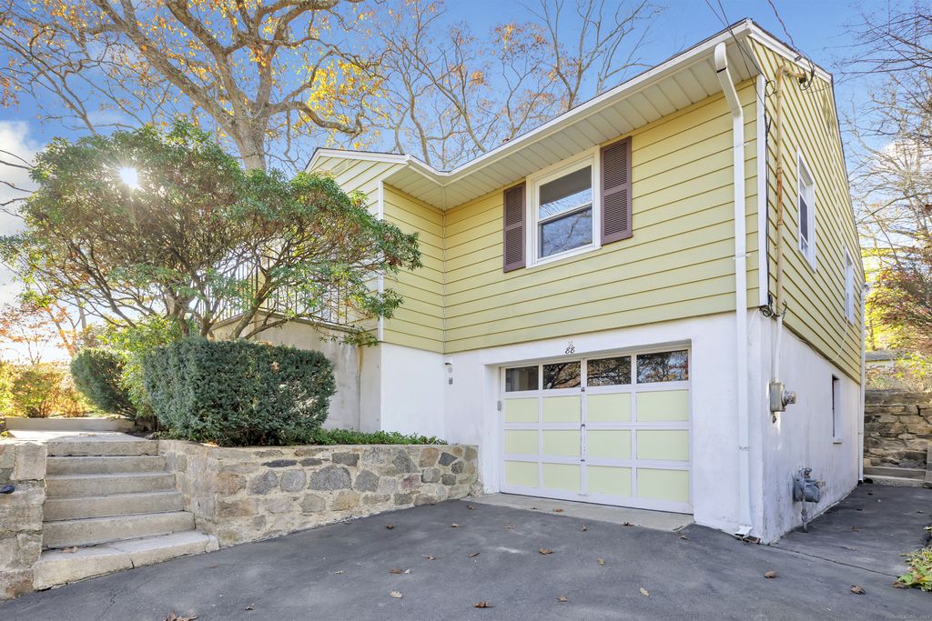 Photo of 88 Valleywood Road, Greenwich, CT 06807 (MLS # 24140066)