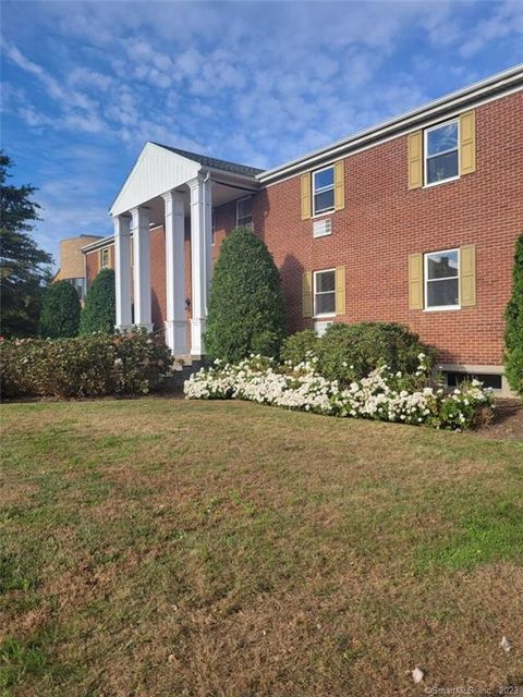 Photo of 391 Reef Road #3A, Fairfield, CT 06824 (MLS # 24157262)