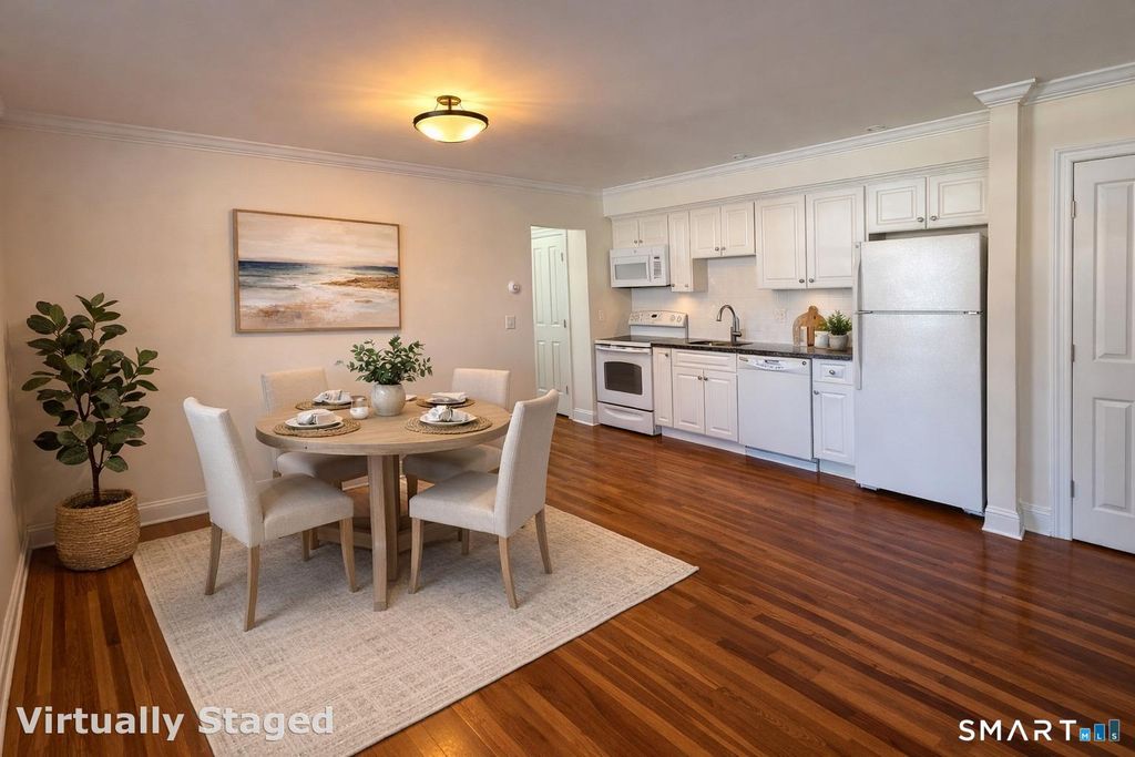 Photo of 391 Reef Road #3A, Fairfield, CT 06824 (MLS # 24157262)