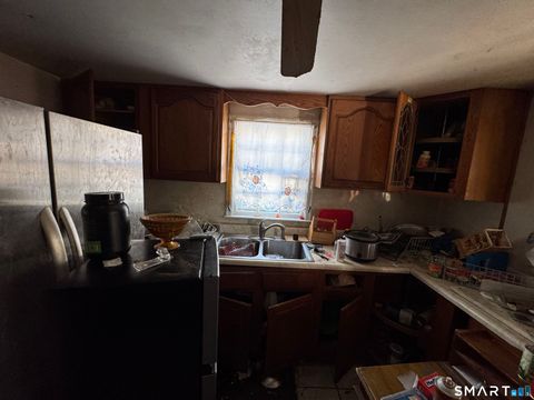 Homes For Sale - 76 Main Street<br/> Newington, CT 06111