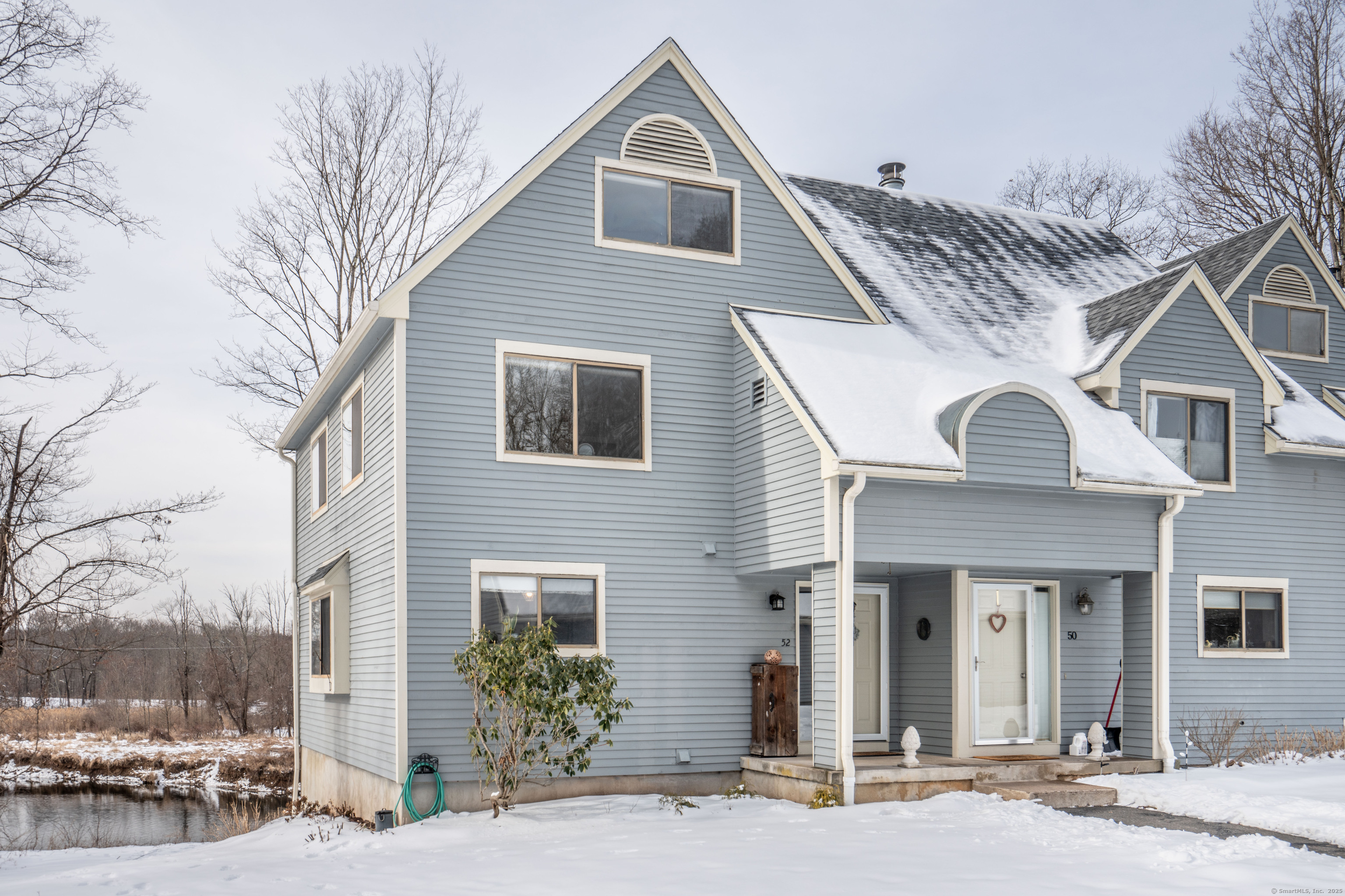 Photo 1 of Wood Duck Lane 52, Simsbury, Connecticut, $274,900, Web #: 24075273