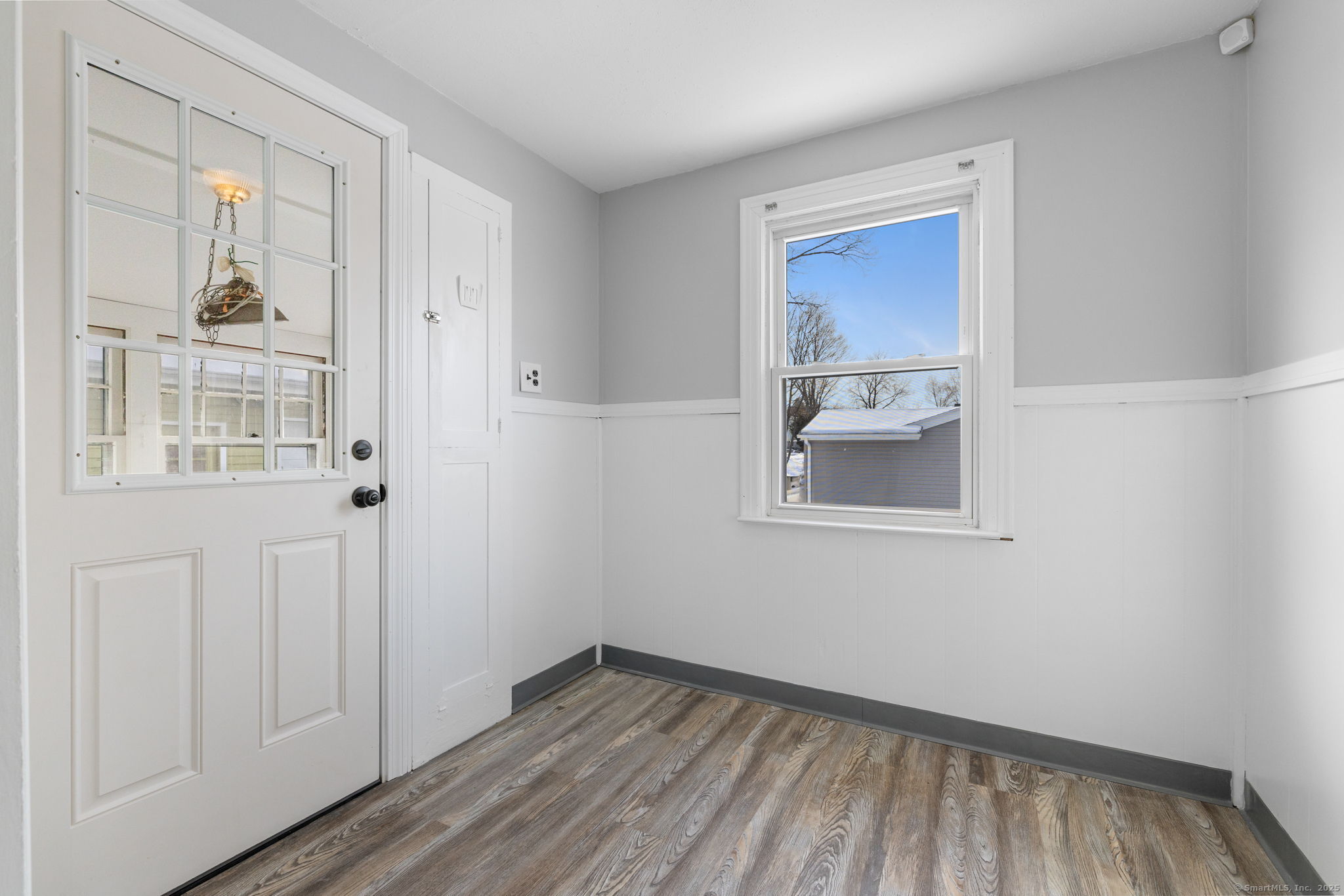 Plainville, Connecticut 06062, United States, 3 Bedrooms Bedrooms, ,1 BathroomBathrooms,Residential,Pending,3769