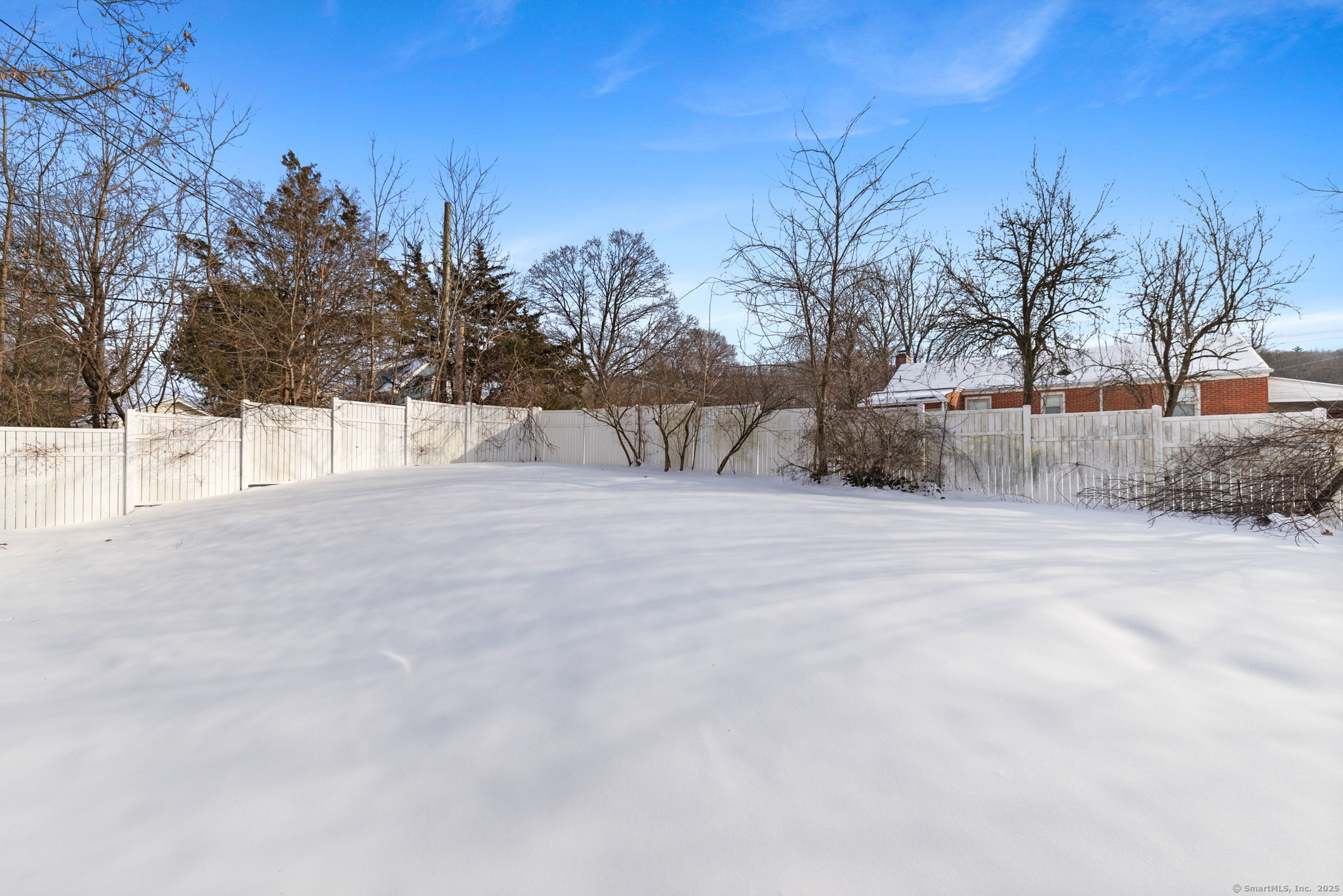 Plainville, Connecticut 06062, United States, 3 Bedrooms Bedrooms, ,1 BathroomBathrooms,Residential,Pending,3769