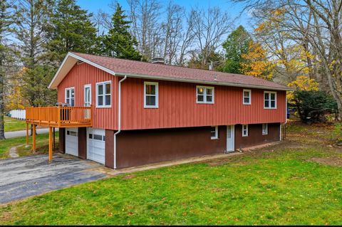2 Garden Court Ledyard CT 06335