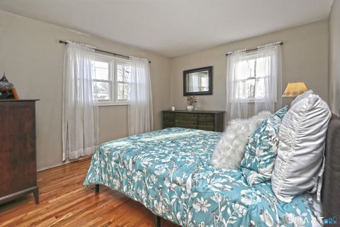 Tiny photo for 53 Pheasant Road, West Haven, CT 06516 (MLS # 24143991)