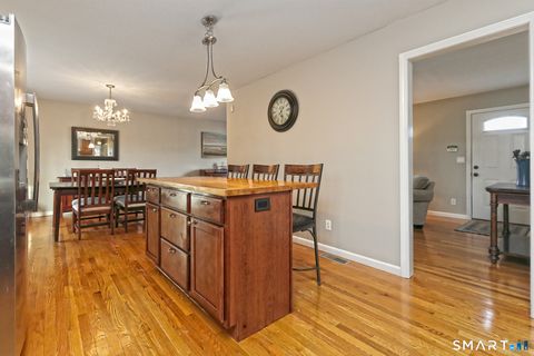 Tiny photo for 53 Pheasant Road, West Haven, CT 06516 (MLS # 24143991)