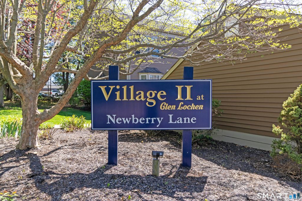 Photo of 9 Newberry Lane #9, Glastonbury, CT 06033 (MLS # 24168460)