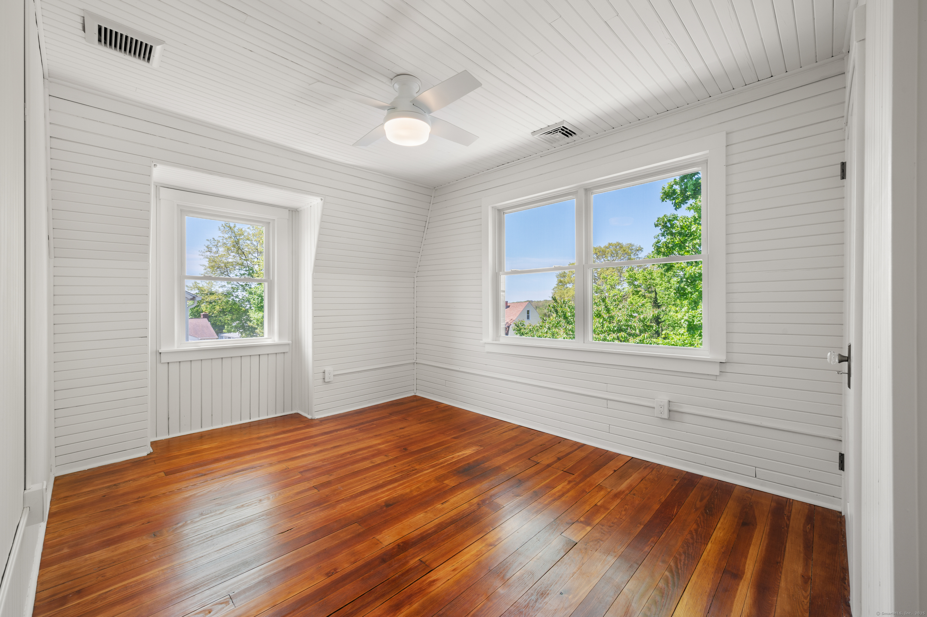 46 Park Street, New London, Connecticut image 24