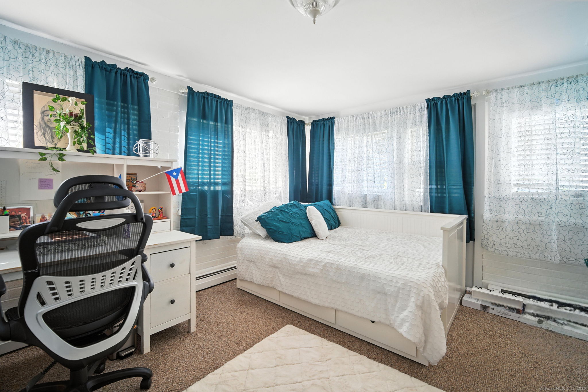 Enfield, Connecticut 06082, United States, 3 Bedrooms Bedrooms, ,1 BathroomBathrooms,Residential,Active,186490