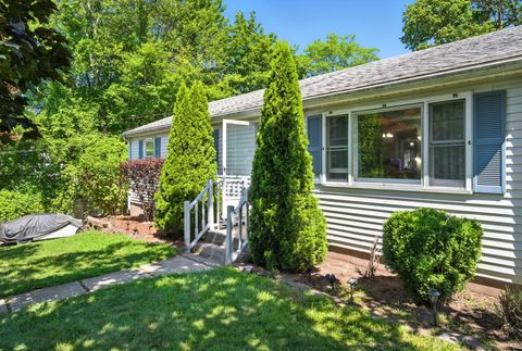 24 Nutmeg Avenue Enfield CT 06082