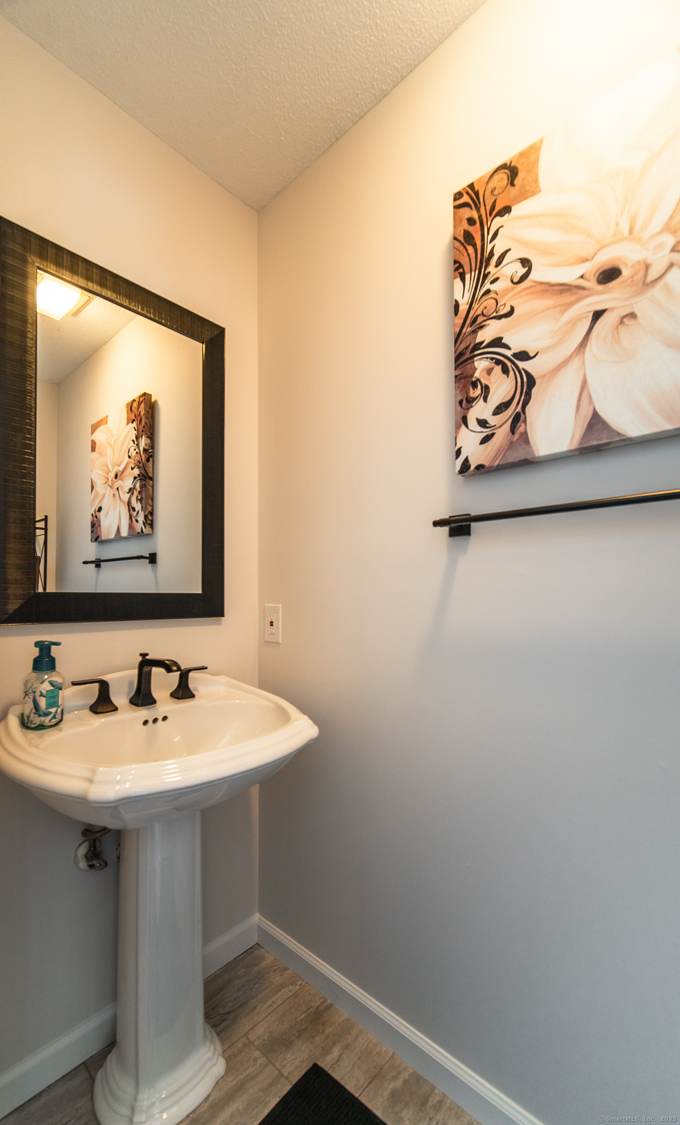 15 Cariati Boulevard, Meriden, Connecticut image 12
