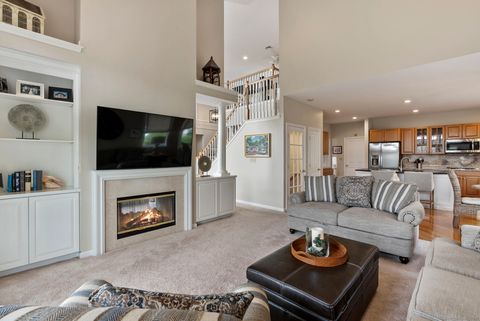 Tiny photo for 5 Northbridge #5, Cromwell, CT 06416 (MLS # 24131713)