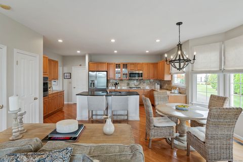 Tiny photo for 5 Northbridge #5, Cromwell, CT 06416 (MLS # 24131713)