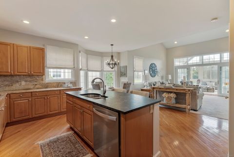 Tiny photo for 5 Northbridge #5, Cromwell, CT 06416 (MLS # 24131713)