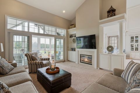 Tiny photo for 5 Northbridge #5, Cromwell, CT 06416 (MLS # 24131713)
