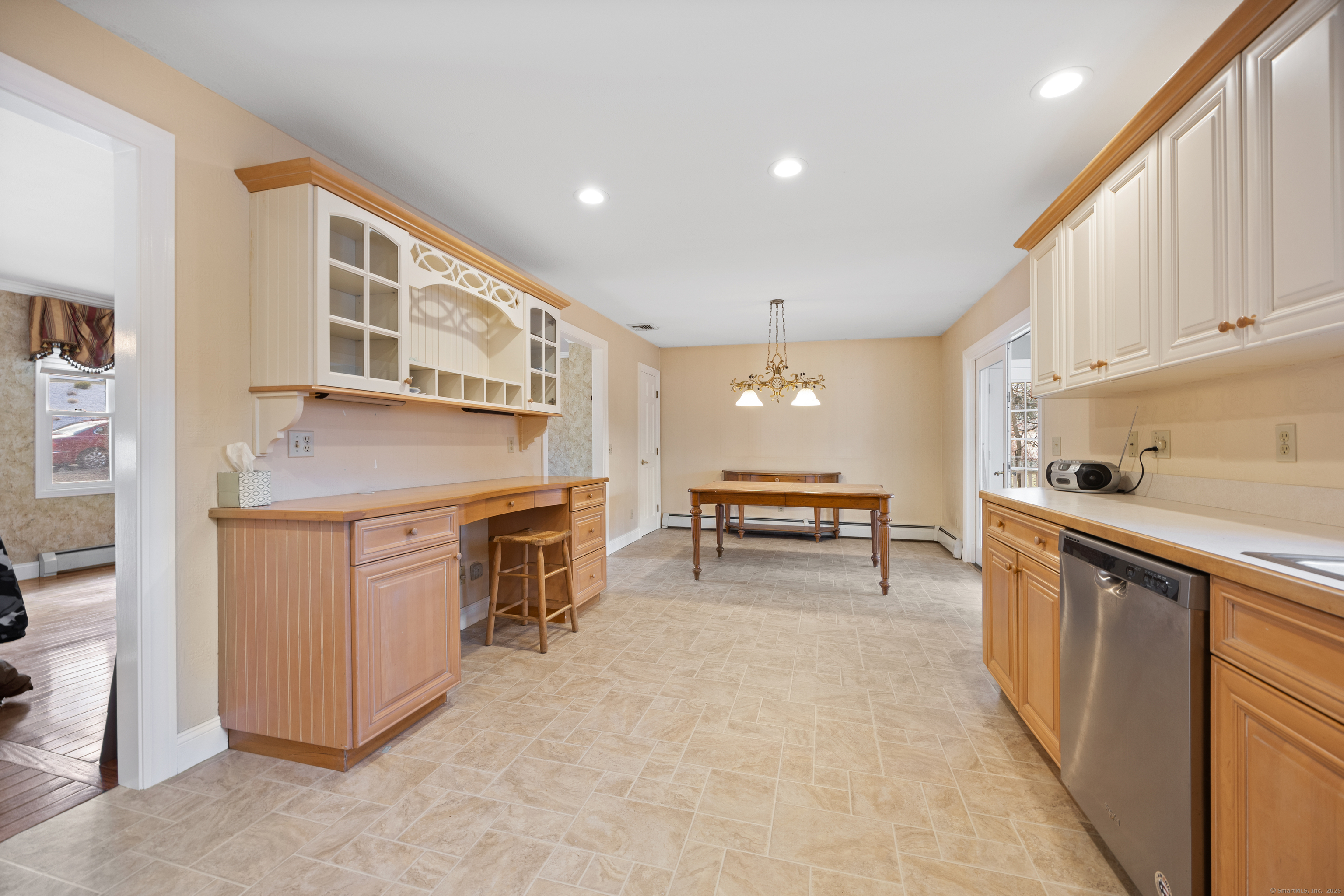 35 Beers Street, Watertown, Connecticut image 3