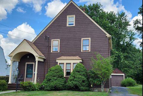Photo of 18 Avalon Place, Wethersfield, CT 06109 (MLS # 24134977)