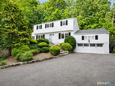 Homes For Sale - 2 Arnold Drive<br/> Stamford, CT 06905
