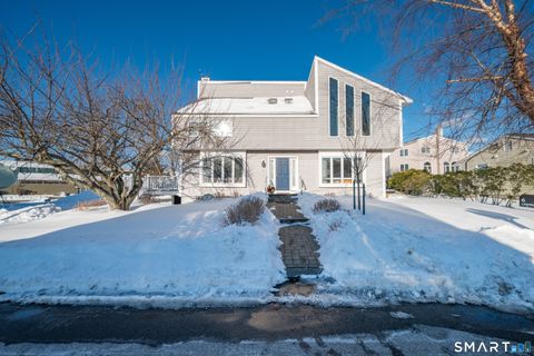 Photo of 6 Leeway Drive, Westbrook, CT 06498 (MLS # 24164499)