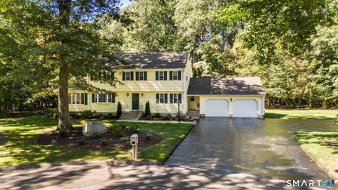 Photo of 25 Wagon Hill Lane, Avon, CT 06001 (MLS # 24206650)