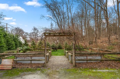 Tiny photo for 134 Otrobando Avenue, Norwich, CT 06360 (MLS # 24141547)