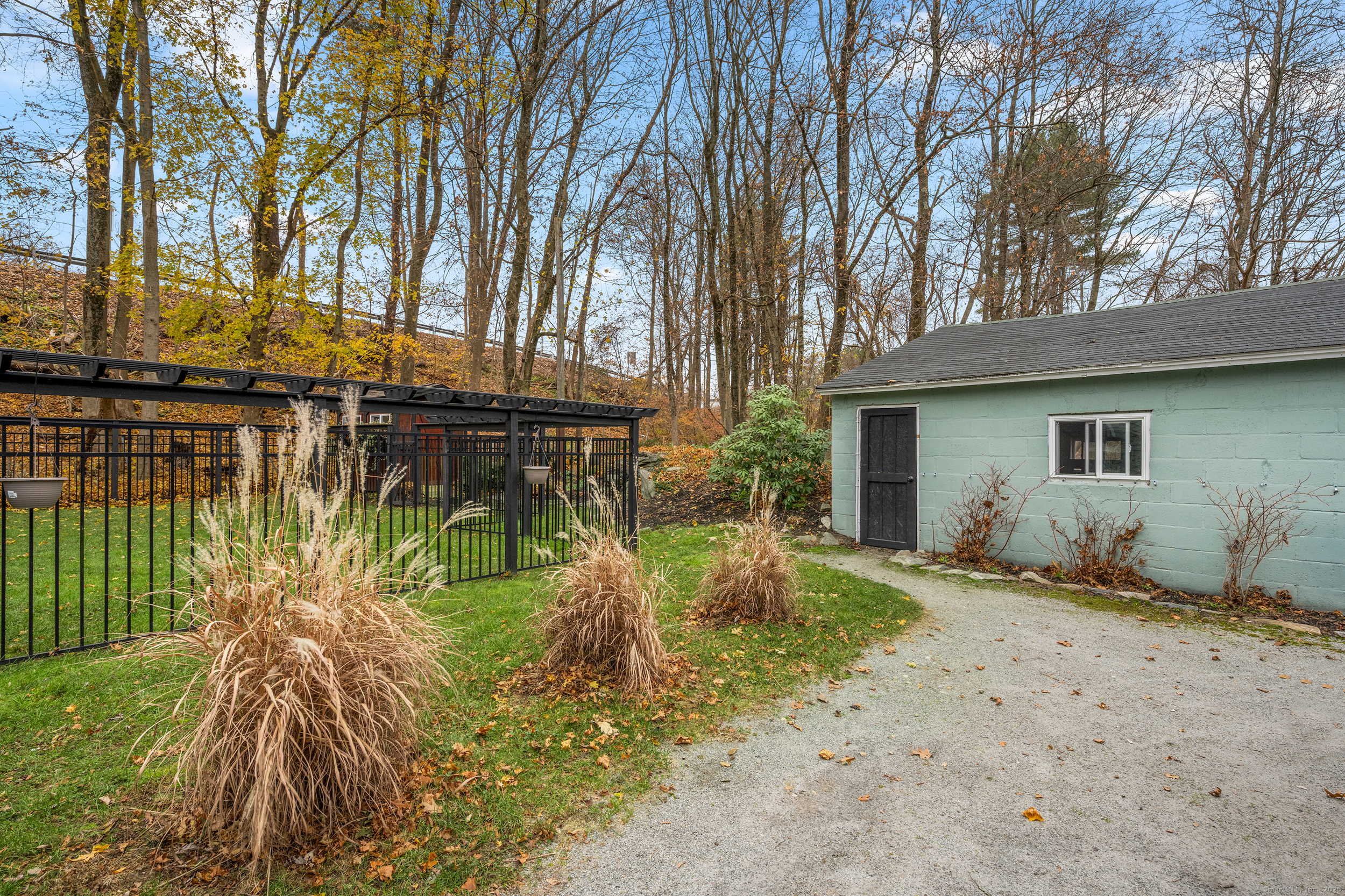 134 Otrobando Avenue