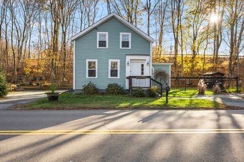 Photo of 134 Otrobando Avenue, Norwich, CT 06360 (MLS # 24141547)