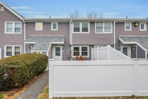 Tiny photo for 211 E Main Street #APT 20B, Branford, CT 06405 (MLS # 24143417)