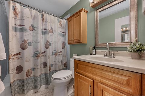 Tiny photo for 211 E Main Street #APT 20B, Branford, CT 06405 (MLS # 24143417)