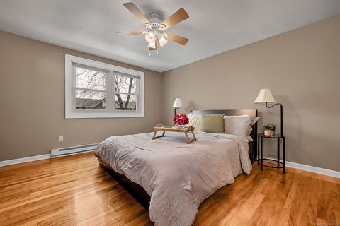 Tiny photo for 211 E Main Street #APT 20B, Branford, CT 06405 (MLS # 24143417)