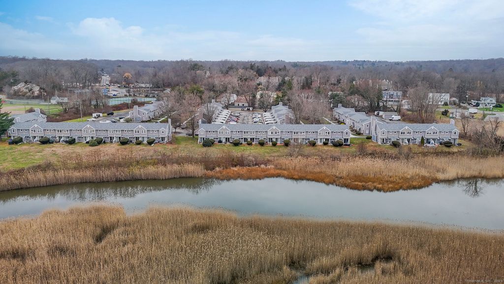 Photo of 211 E Main Street #APT 20B, Branford, CT 06405 (MLS # 24143417)