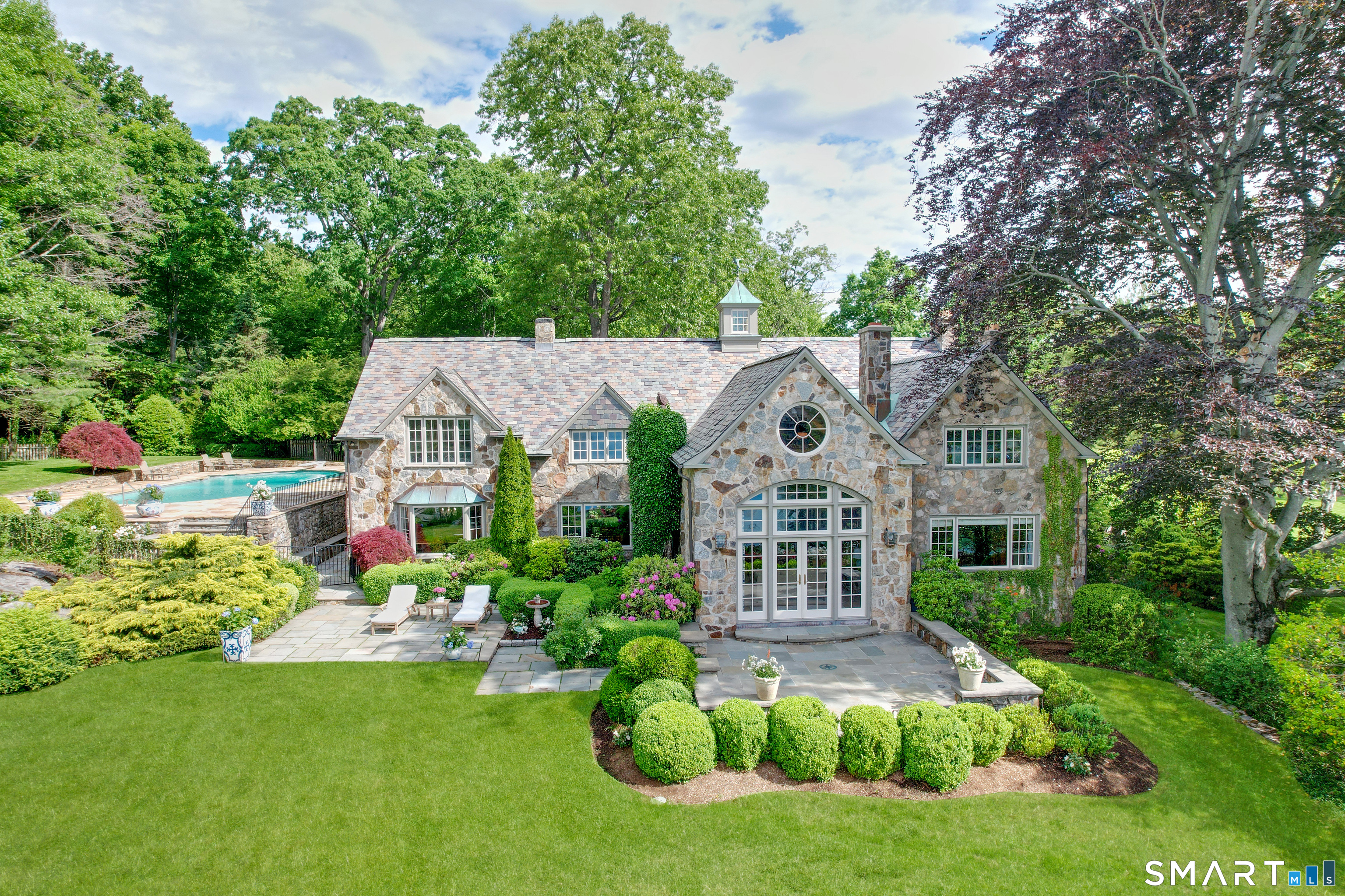 82 Arrowhead Way