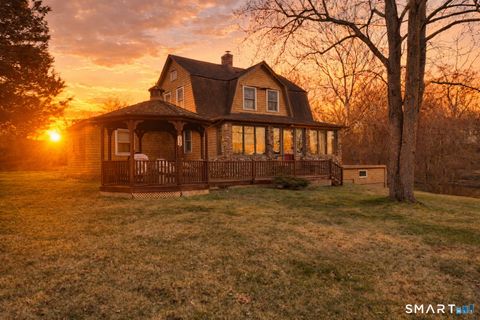 Photo of 241 Niantic River Road, Waterford, CT 06385 (MLS # 24166188)