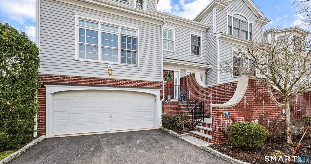 Photo of 71 Aberdeen Way #71, Fairfield, CT 06890 (MLS # 24161254)