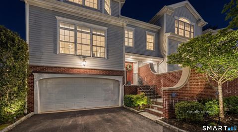 Condo For Sale - 71 Aberdeen Way #71<br/> Fairfield, CT 06890