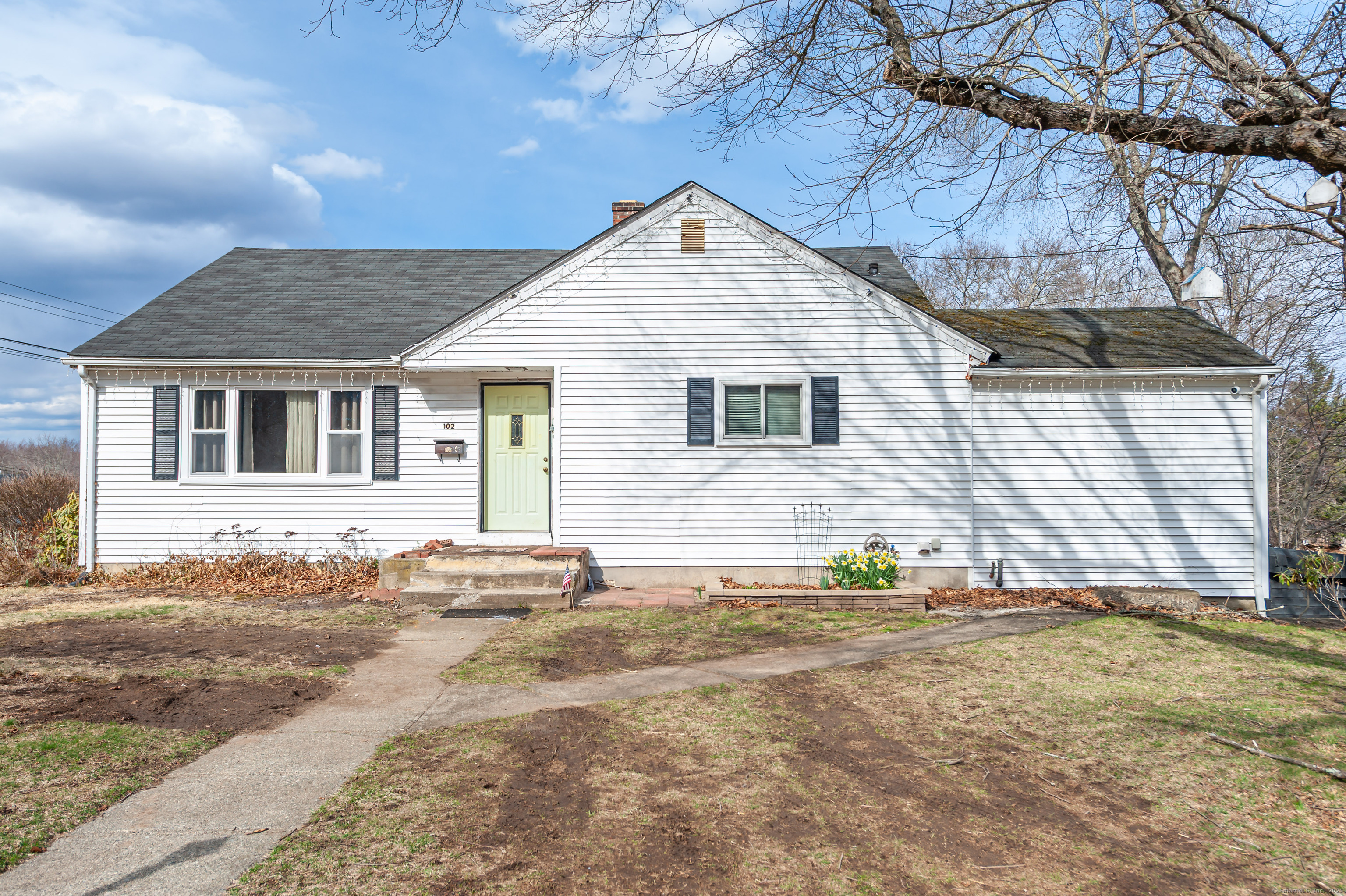 102 McKenna Avenue