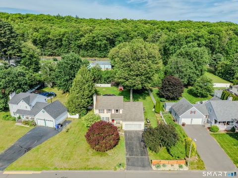 Homes For Sale - 7 Pinecrest Road<br/> Enfield, CT 06082