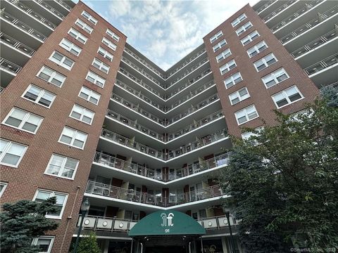 Photo of 91 Strawberry Hill Avenue #APT 734, Stamford, CT 06902 (MLS # 24133241)