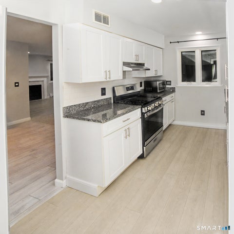 Tiny photo for 1 Talcott Glen # D, Farmington, CT 06032 (MLS # 24212926)